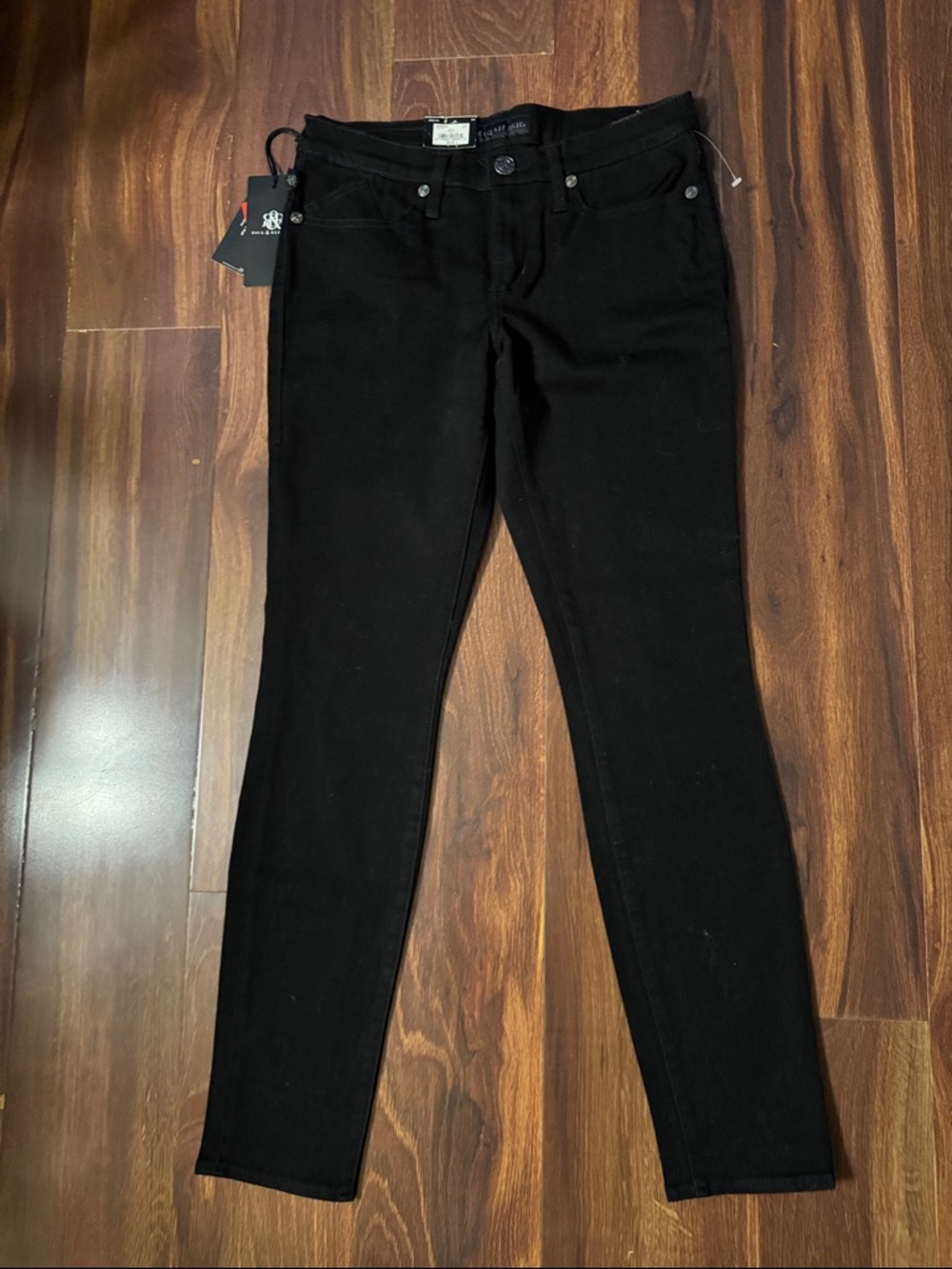 Rock & Republic Black Skinny Low rise Pants Size 6